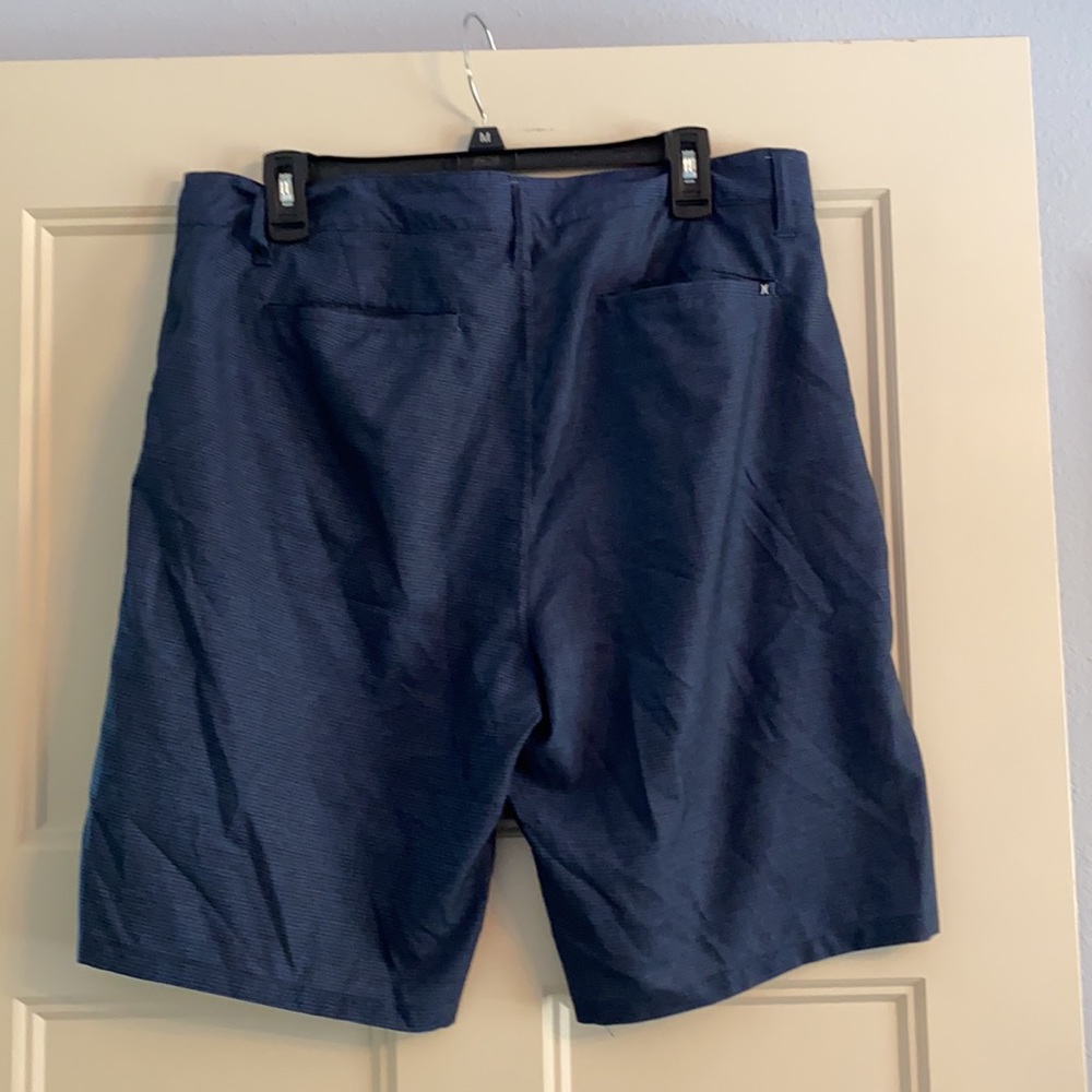 Men’s Hurley light weight shorts - Picture 2 of 4
